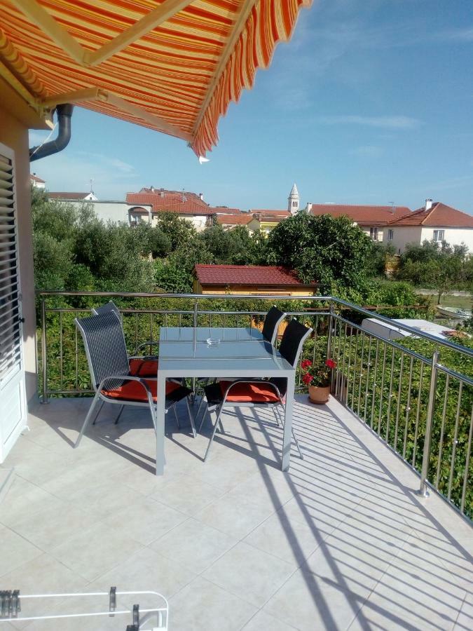 Mendula Appartement Pakoštane Buitenkant foto